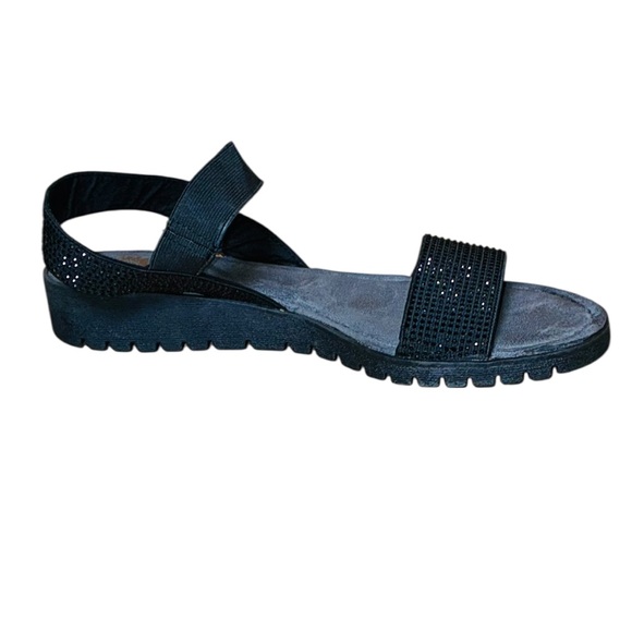 Yellowbkx Black Embellished Sandals - Picture 3 of 9